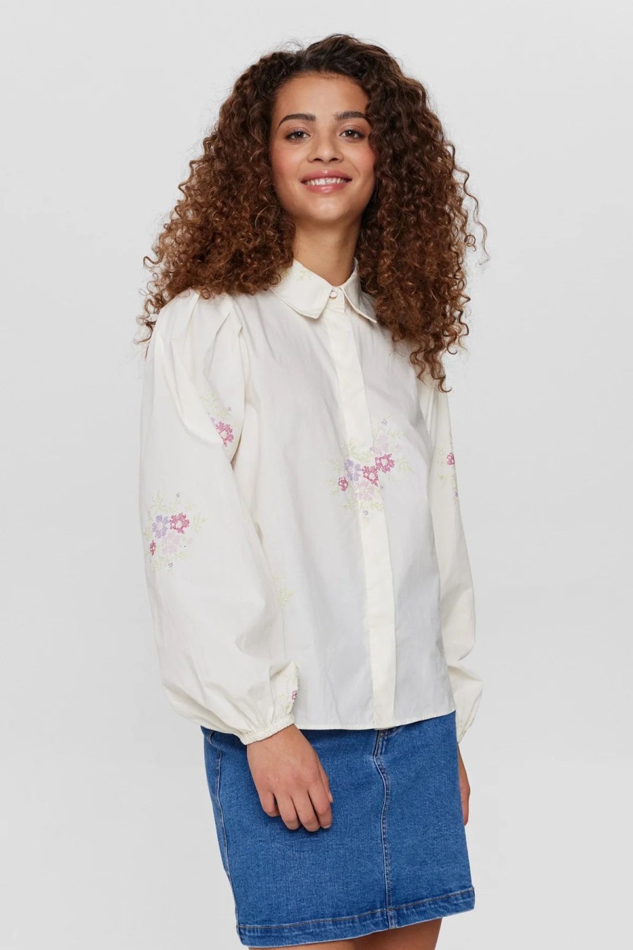 Clearance Numph Numph Nuari Floral Embroidered Balloon Sleeve Shirt | Ribbon Rouge Pristine