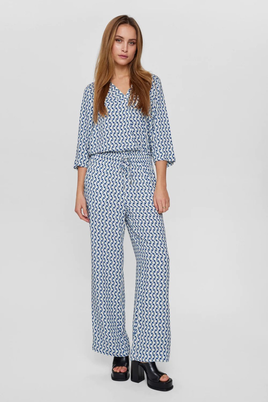 New Numph Numph Nuhola Wave Print Trousers | Elastic Waist Trousers Women.S Blue